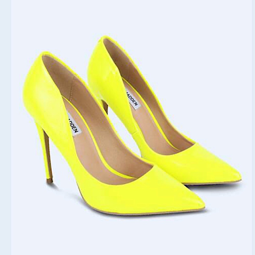 Steve Madden  Pump yellow
